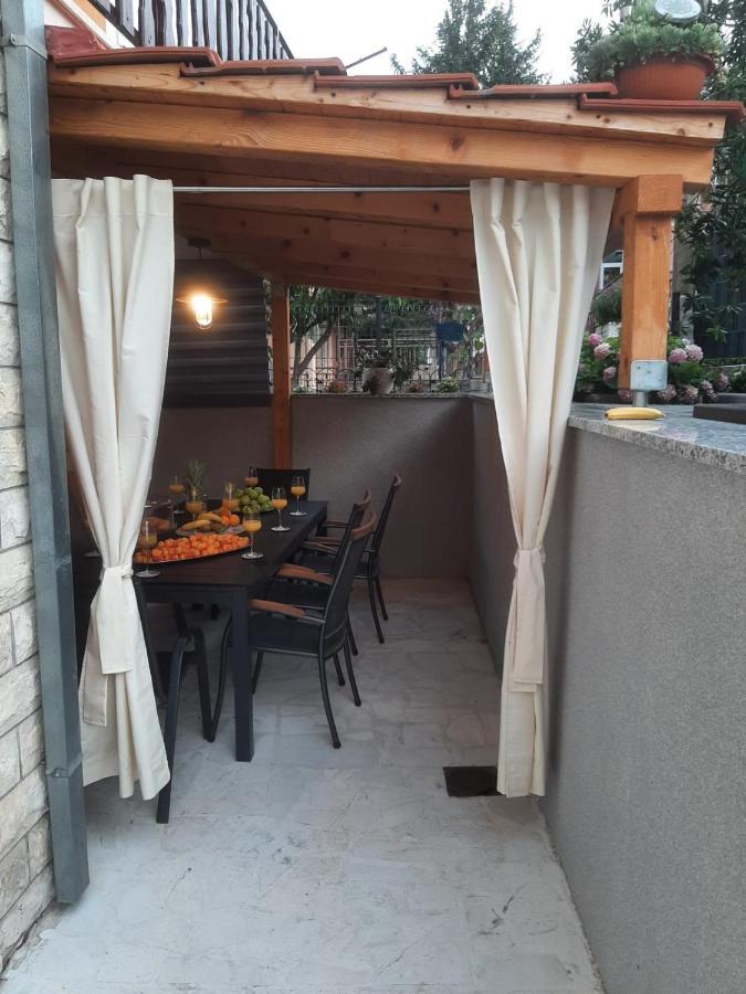 Apartment Radalj Kaštela Εξωτερικό φωτογραφία