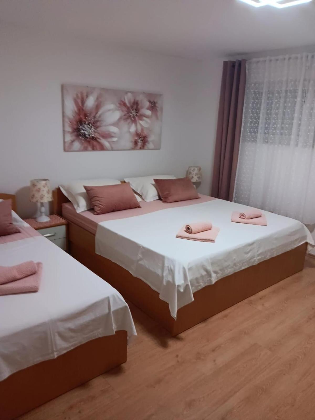 Apartment Radalj Kaštela Εξωτερικό φωτογραφία