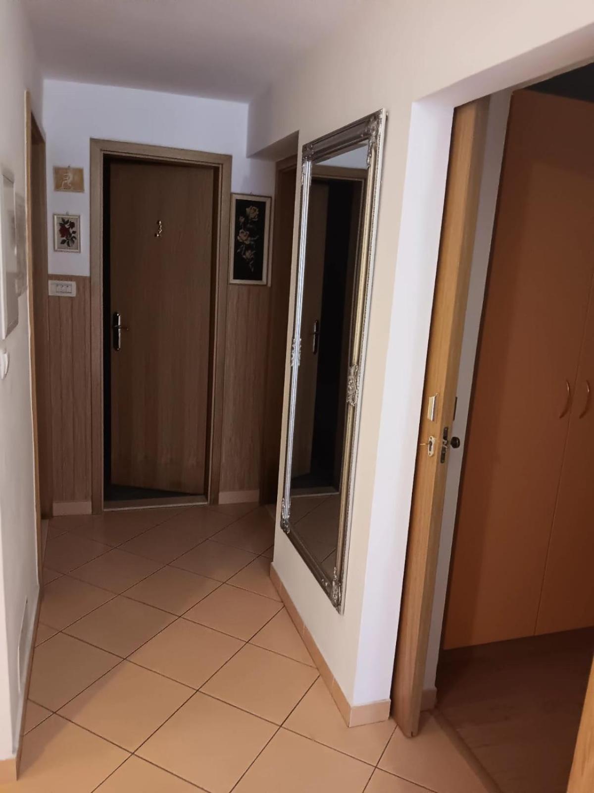 Apartment Radalj Kaštela Εξωτερικό φωτογραφία
