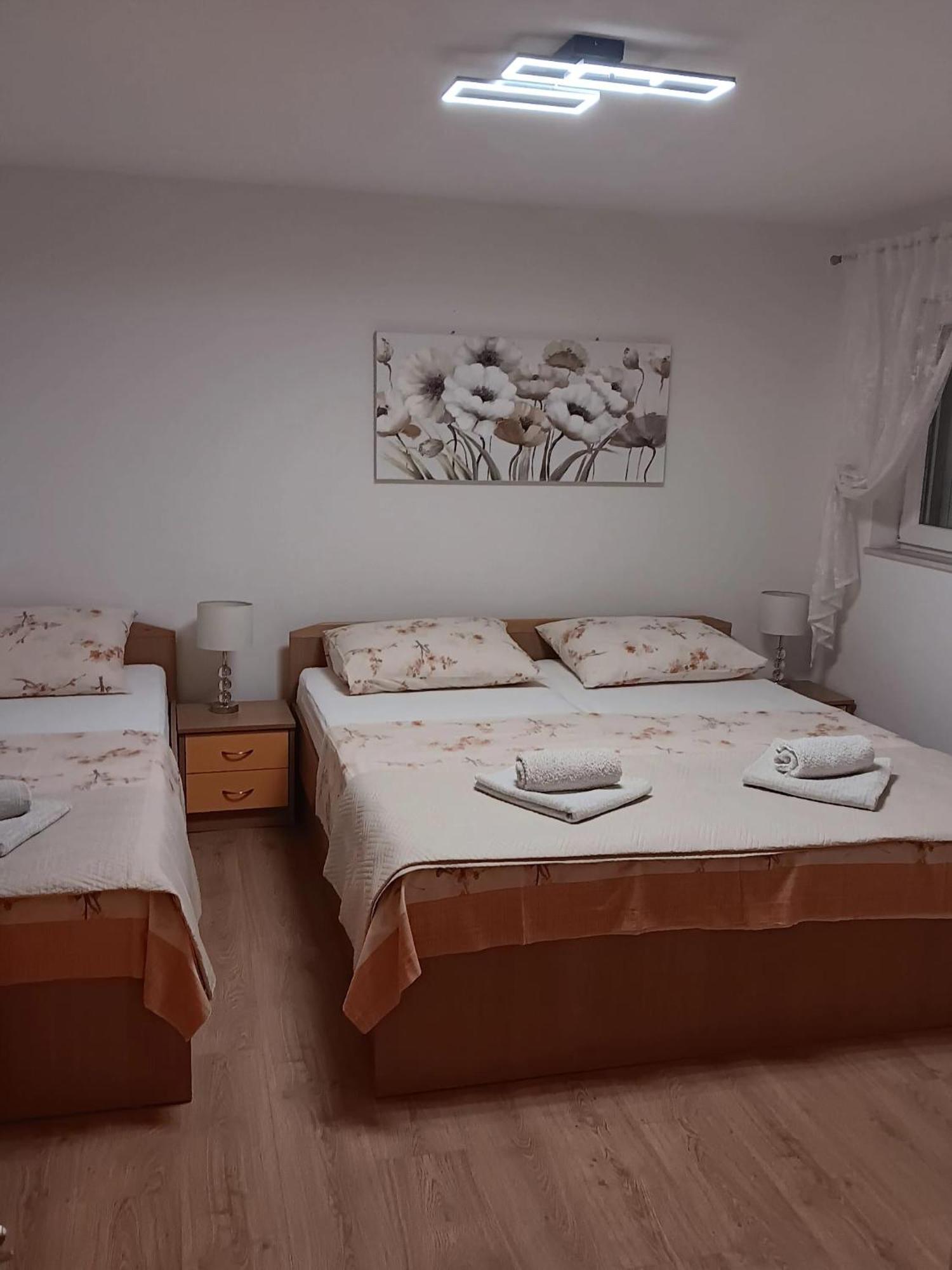 Apartment Radalj Kaštela Εξωτερικό φωτογραφία