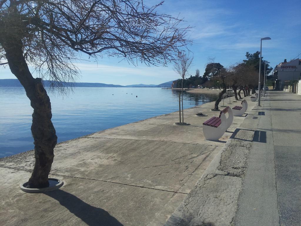 Apartment Radalj Kaštela Εξωτερικό φωτογραφία